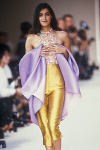 chloe-ss-1991-5.thumb.jpg.aed32f0ab257765a70d77b4db3fe3924.jpg