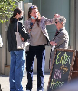 christy-turlington-and-daughter-grace-burn-out-in-tribeca-ny-11-08-2021-2.jpg