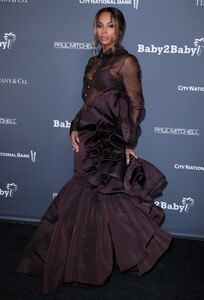 ciara-baby2baby-10-year-gala-in-la-13-13-2021-0.jpg