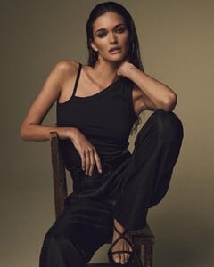 georgiahullmakeup_209209163_658294055202215_3010607304241863652_n.thumb.jpg.375f60e99ccaed40ee89158b39c88e18.jpg