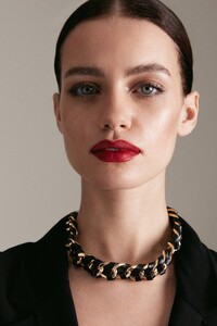 gold-plated-pu-detail-necklace-.jpeg