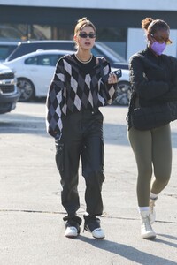 hailey-bieber-and-justine-skye-out-shopping-in-west-hollywood-11-02-2021-2.jpg