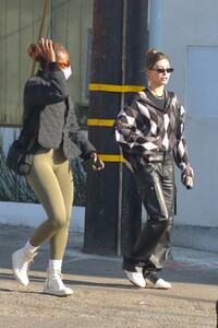 hailey-bieber-and-justine-skye-out-shopping-in-west-hollywood-11-02-2021-9.jpg