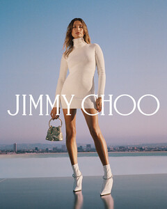 hailey-bieber-jimmy-choo-fall-2021-2e12c1f5f2e0017ae8a476fb362b35718_thumb.jpg