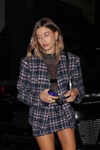 hailey-bieber-leaves-giorgio-baldi-in-santa-monica-10-12-2021-9.jpg