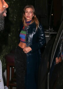 hailey-rhode-bieber-craig-s-in-west-hollywood-11-19-2021-0.jpg