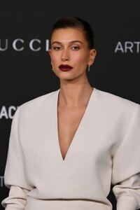 hailey-rhode-bieber-lacma-art-film-gala-in-los-angeles-11-06-2021-18.jpg