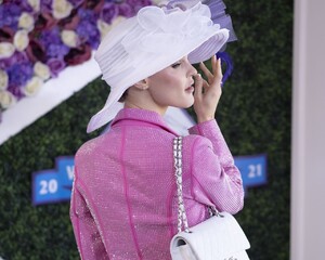 joy-corrigan-breeders-cup-red-carpet-in-san-diego-11-06-2021-2.jpg