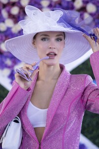 joy-corrigan-breeders-cup-red-carpet-in-san-diego-11-06-2021-7.jpg