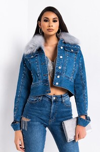 just-gimme-the-light-denim-jacket-with-faux-fur-trim_medium-blue-denim_1.jpg