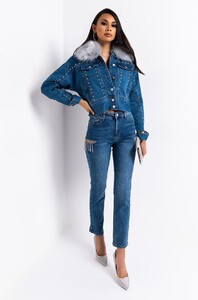 just-gimme-the-light-denim-jacket-with-faux-fur-trim_medium-blue-denim_6.jpg