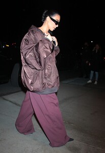kim-kardashian-out-for-dinner-in-nyc-11-03-2021-10.jpg