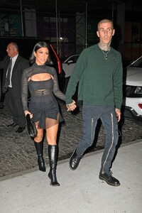 kourtney-kardashian-heads-to-zero-bond-in-new-york-10-14-2021-1.jpg