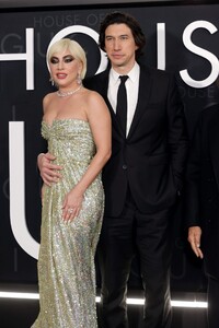 lady-gaga-house-of-gucci-premiere-in-la-5.jpg