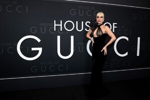 lady-gaga-house-of-gucci-premiere-in-new-york-2.jpg