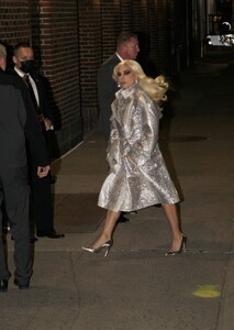 lady-gaga-in-a-dazzling-silver-trench-coat-new-york-11-15-2021-1.jpg