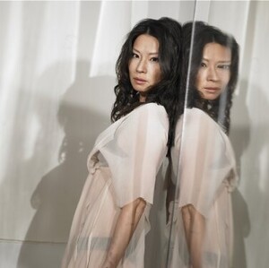 lucy_liu_002.jpg