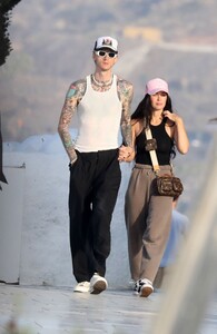 megan-fox-and-mgk-santorini-island-in-greece-11-07-2021-9.jpg