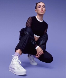 millie-bobby-brown-converse-november-2021-4.jpeg