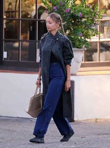 nicole-richie-out-and-about-in-santa-barbara-08-05-2021-0.jpg