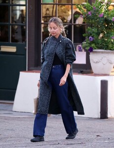 nicole-richie-out-and-about-in-santa-barbara-08-05-2021-1.jpg