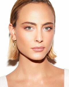 nora-arnezeder-beauty-is-boring-2021-1.jpg