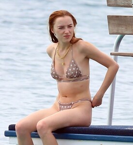 phoebe-dynevor-in-bikini-in-barbados-10-29-2021-1.jpeg