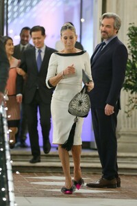 sarah-jessica-parker-and-just-like-that-filming-set-in-manhattan-10-27-2021-1.jpg