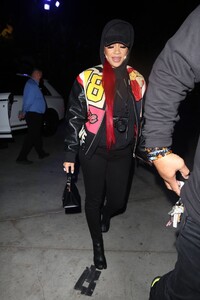 saweetie-arrives-at-the-lakers-vs-suns-game-in-la-10-22-2021-1.jpg