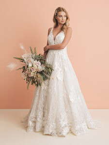 ss20-fashion-the-new-romantics-129368-405.thumb.jpg.ca74f5f21748c62fac07798b25b58d04.jpg