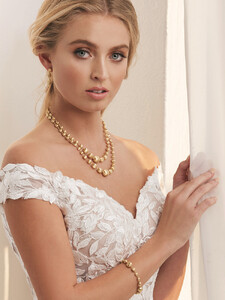 ss20-fashion-the-new-romantics-129368-552.thumb.jpg.97b4fb53f383879a835f80ccb19779e0.jpg