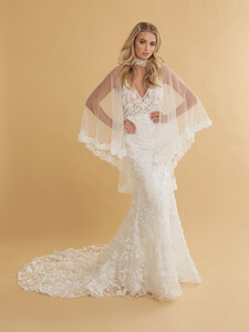 ss20-fashion-the-new-romantics-129368-707.thumb.jpg.f7e79994757f64f17411b9dc252e2291.jpg