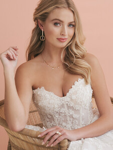 ss20-fashion-the-new-romantics-129368-741.thumb.jpg.0fcc91fc6f9110d2ac369d99c4613a0f.jpg