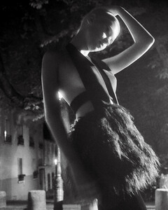 ss55_saint_laurent-502eb2ac5fdccd992d59d1ef7400dba77_thumb.jpg