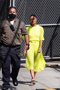 thandie-newton-arrives-at-el-capitan-entertainment-centre-in-hollywood-08-26-2021-5.jpg