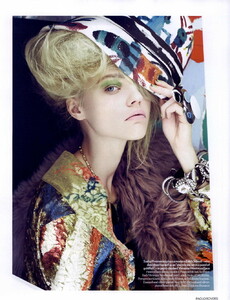 vogue-uk-august-2013_sasha_(3).thumb.jpg.d0bf89c8fb67ff09737171584b669494.jpg