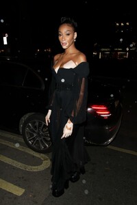 winnie-harlow-at-a-fundraiser-for-amazon-jungle-in-london-09-30-2021-6.jpg