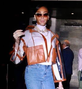 winnie-harlow-leaves-hakkasan-restaurant-in-london-09-28-2021-4.jpg