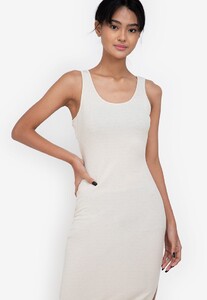 zalora-basics-0398-1302485-3.jpg