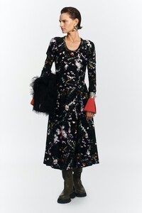 00005-3.1-Phillip-Lim-Resort-22-credit-brand.jpg