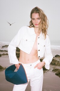 00012-Staud-PreFall-22-NewYork-credit-brand.jpg