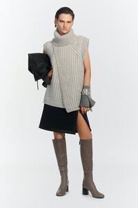 00019-3.1-Phillip-Lim-Resort-22-credit-brand.jpg