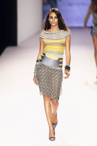 1005100559_MissoniSpring20019.thumb.jpg.a348445cf16b38947f104529841fb415.jpg