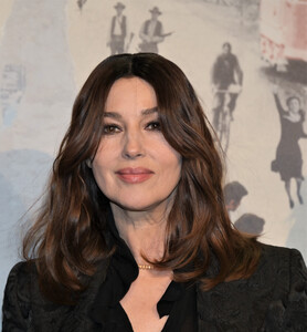 Monica Bellucci poses during a photocall for the 39th edition of the Torino Film Festival  2021 06.jpg