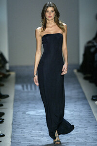 1214078713_JohnVarvatos2004WomenRTW56.thumb.jpg.afedd48041f952791d946e7e81981c79.jpg