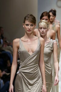 1318747384_Clips2004WomenRTW176.thumb.jpg.8707b2e9fc748bf8e82f8adeeb6e3e39.jpg