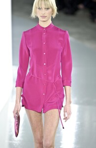 1366212060_EmilioPucci2001WomenRTW61.thumb.jpg.563dc9fb6acf715c49311dcd42a3c8cb.jpg