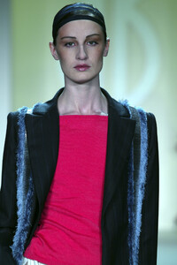 1370653716_BillBlass2003WomenRTW23.thumb.jpg.7809a6a9b08459d62515b2e8efd88cdf.jpg