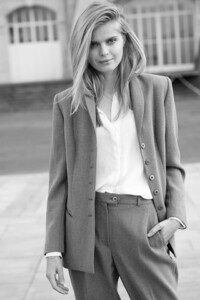 Klara Nesvadbova large-1589553296-c38293a2665996ed13304a28cdfdbd75.jpg