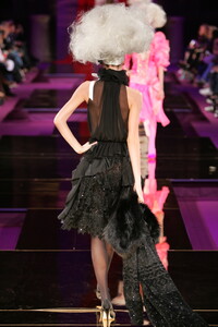1500214264_ChristianLacroix2004HauteCouture75.thumb.jpg.d48da374221a203387b6ead750fcf037.jpg